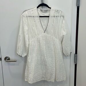 Zara eyelet dress with v neck size XS